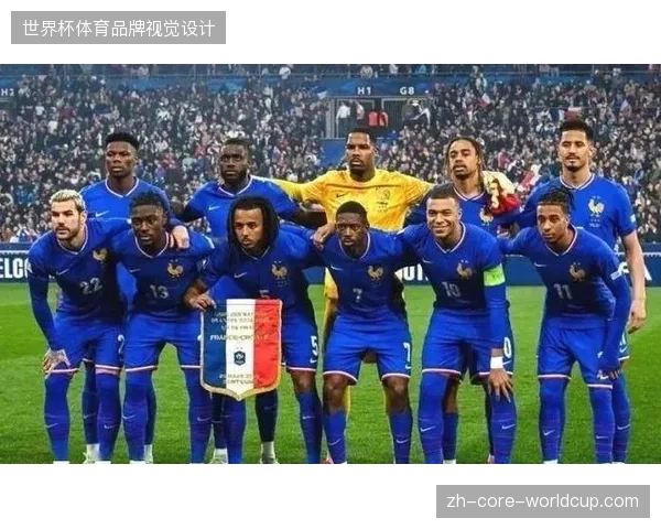 法国队右边锋位置竞争激烈，登贝莱首发顺位面临挑战